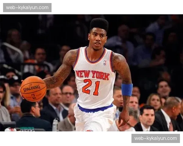 娜塔莎·克劳德恢复自由身后尚未明确下家，34岁防守核心归属引关注